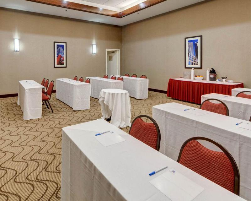 Holiday Inn Express & Suites Plano East - Richardson By Ihg Екстериор снимка